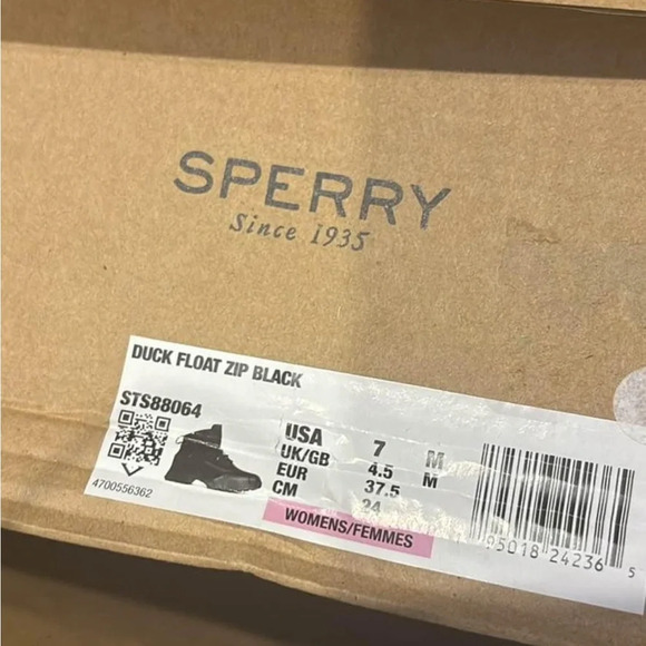 Sperry Black Women's Winter Boots - Picture 9 of 9
